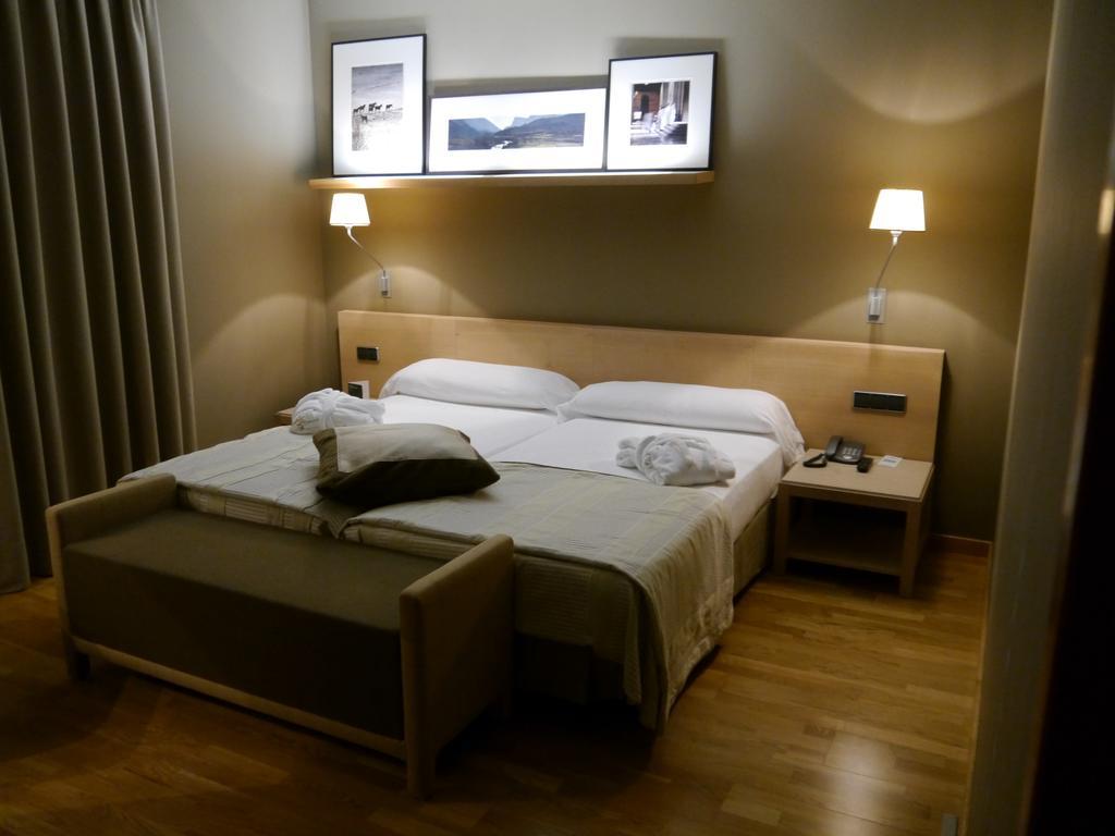 Parador De La Seu D'Urgell Pokoj fotografie